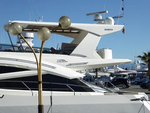 Flybridge of a Galeon 660 in Antibes, shown for reference