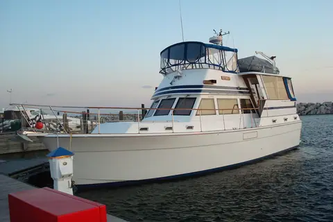 Gulfstar 44 motor yacht docked near Chicago