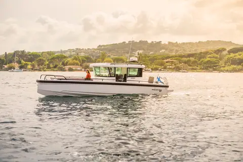 Axopar 28 Cabin