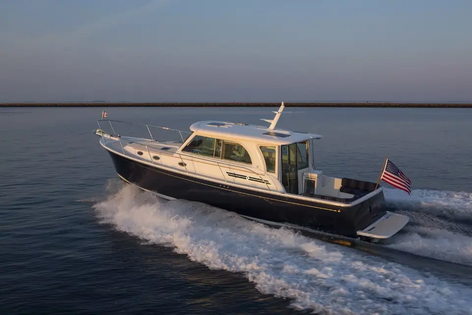 Back Cove 41 running at speed seen from the stern quarter