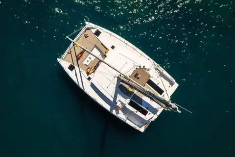 Bali 4.2 catamaran seen from directly overhead showing the foredeck lounge and flybridge