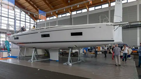 Bavaria C42