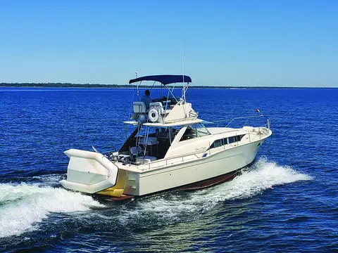 Chris-Craft Commander