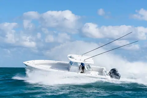 Contender 39 ST