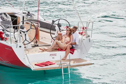 Dehler 38 SQ cockpit with twin wheels and the drop down swim platform
