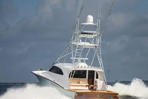F&S express Soul Candy throwing spray at speed seen from the stern quarter
