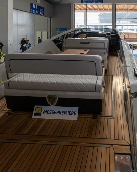 Cockpit seating of a Fairline F//Line 33 at Interboot