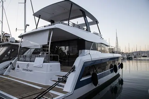 Fountaine Pajot MY 44 aft cockpit and flybridge hardtop seen from the dock