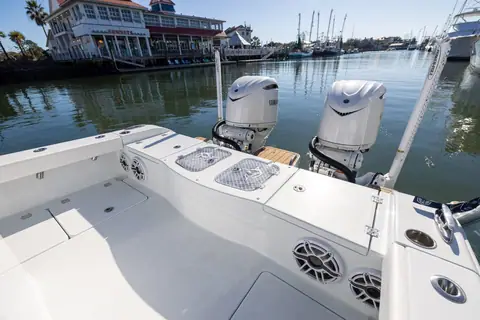 Freeman 28 aft cockpit with livewells, rocket launchers and twin Yamaha outboards
