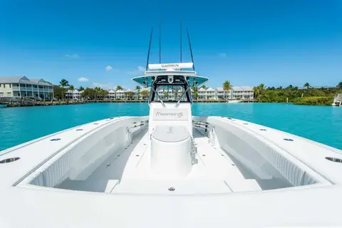 Freeman 34VH bow deck looking aft to the center console and hardtop
