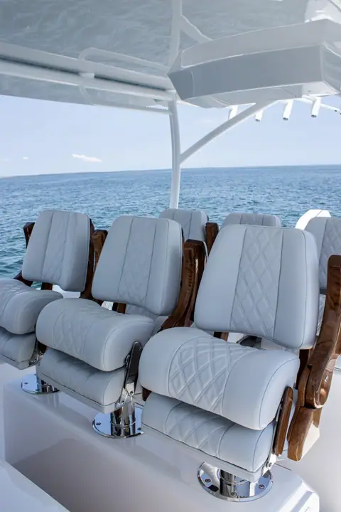 Helm seats under the hardtop of the Front Runner 43 Cat