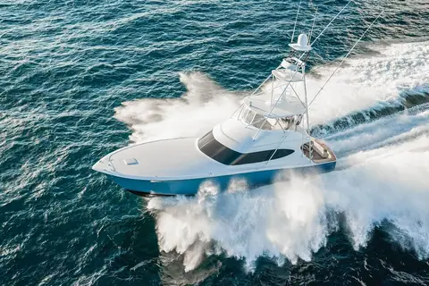 Hatteras GT59
