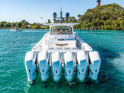 Stern view of the HCB 65 Estrella showing its six outboard engines and aft cockpit