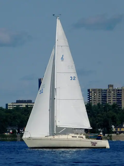 J/30 Twilight Zone under sail on the Ottawa River
