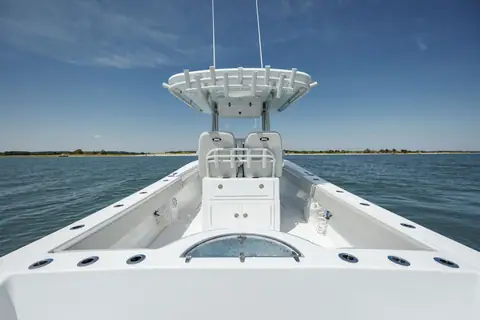 Onslow Bay 27 Offshore Edition seen from the bow looking aft over the deck and console