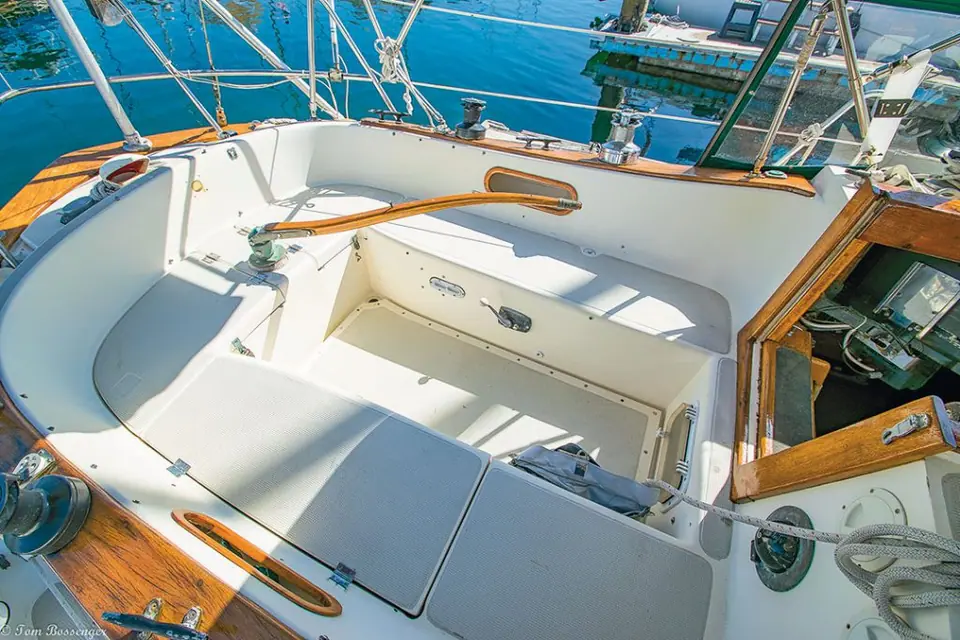 Pacific Seacraft 37 cockpit with tiller steering on a 1989 boat