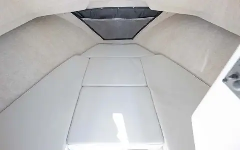 Parker 2520 XLD Sport Cabin V berth inside the forward cabin