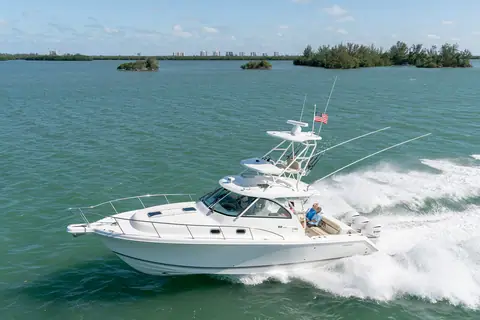 Pursuit OS 385 Offshore