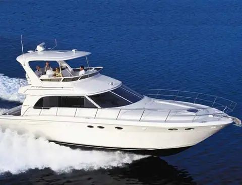 Sea Ray 480 Sedan Bridge
