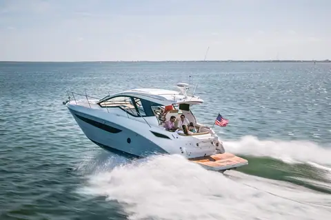 Sea Ray Sundancer 350