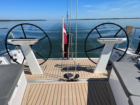 X Yachts X4.3 cockpit with twin wheels, teak decks and an open transom