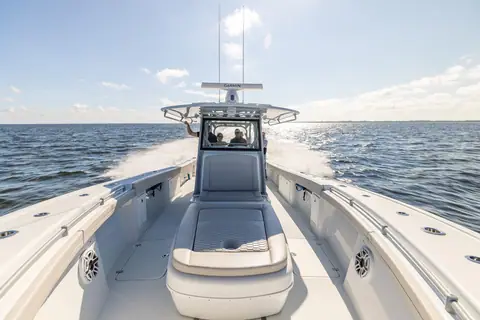 Yellowfin 39 Offshore deck seen from the bow, with the console seat and T top ahead